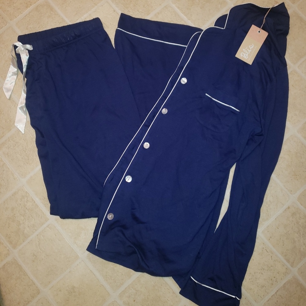 NWT Blis Pajama Set